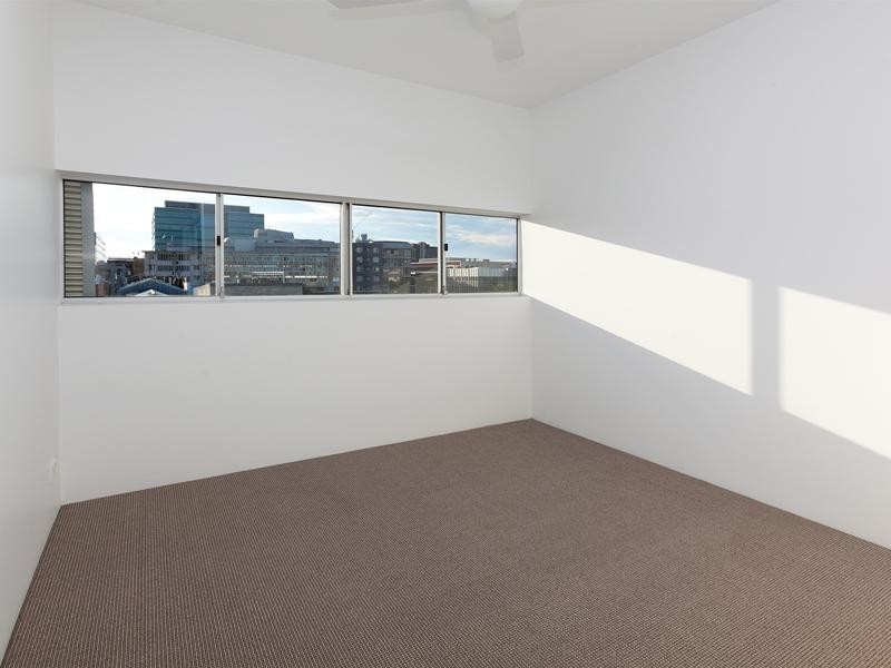 1 Ella St, Newstead QLD 4006