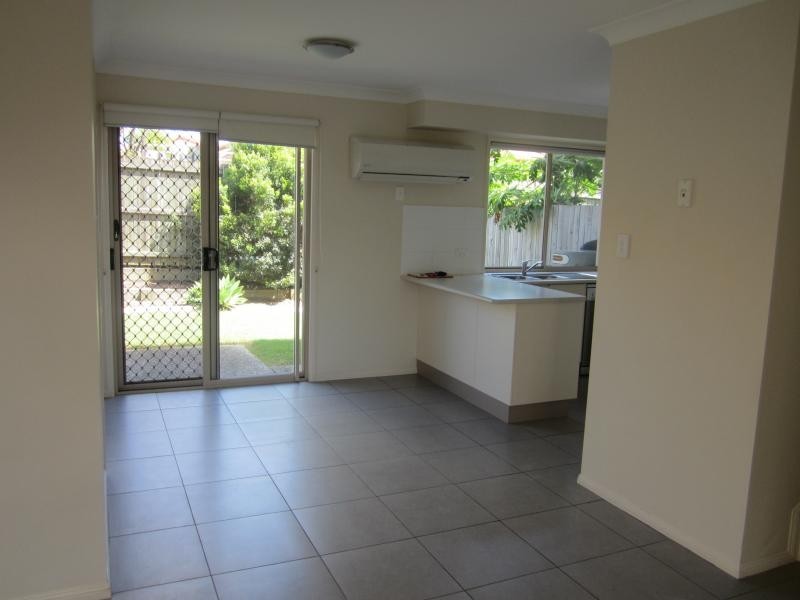 22 Johnston Street, Carina QLD 4152