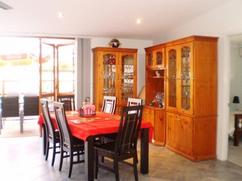 3 Columbia Court, Newport QLD 4020