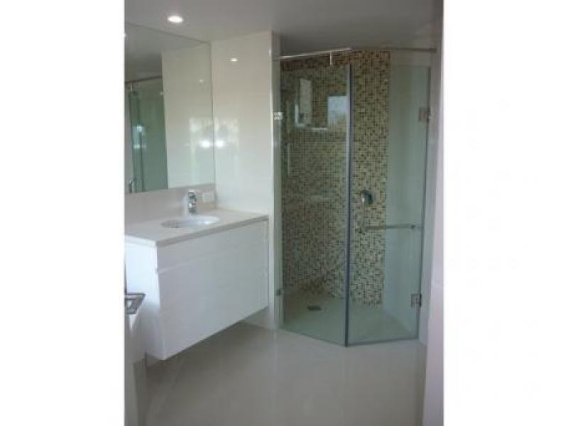 85 Marine Parade, Redcliffe QLD 4020