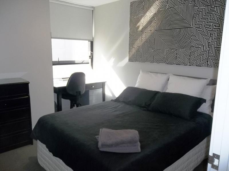 10 Pidgeon Close, West End QLD 4101