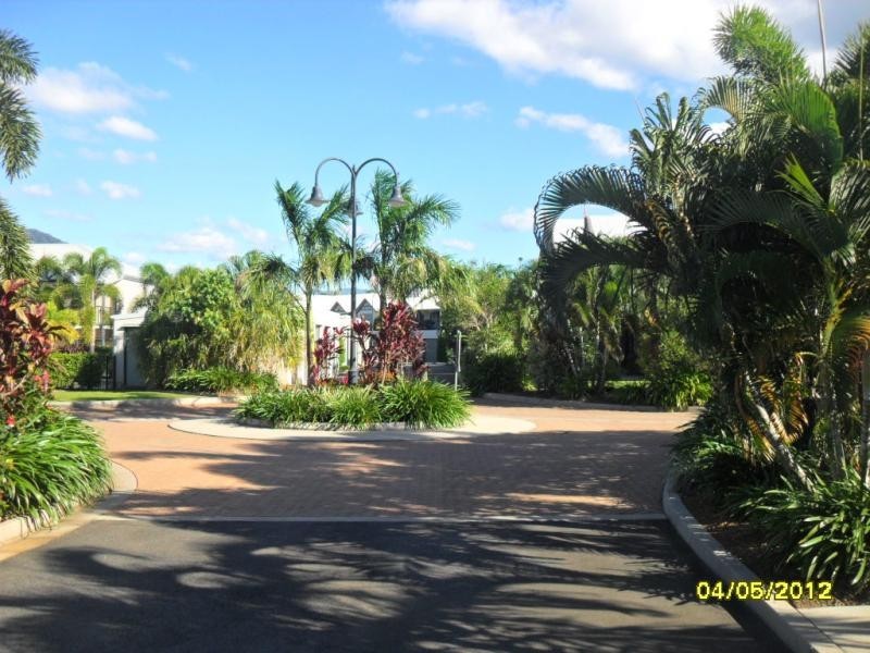 434-446 Kamerunga Rd, Redlynch QLD 4870