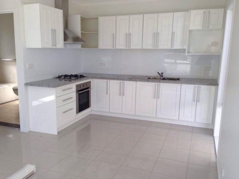 1 kim, Kuraby QLD 4112