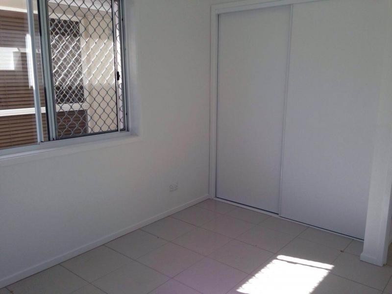 1 kim, Kuraby QLD 4112