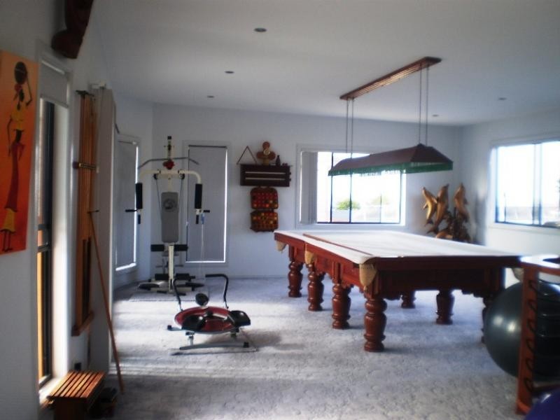 3 Columbia Court, Newport QLD 4020