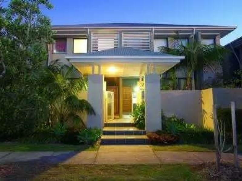45 Bundall Rd, Surfers Paradise QLD 4217
