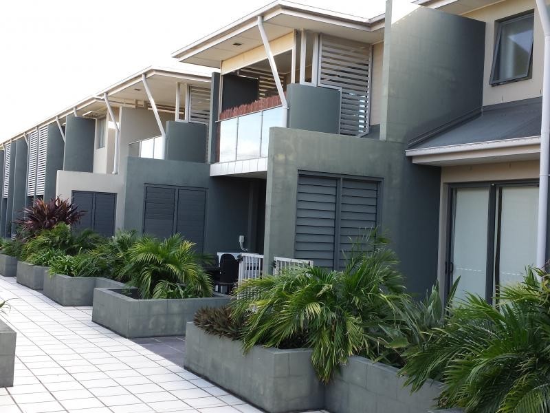 45 Bundall Rd, Surfers Paradise QLD 4217