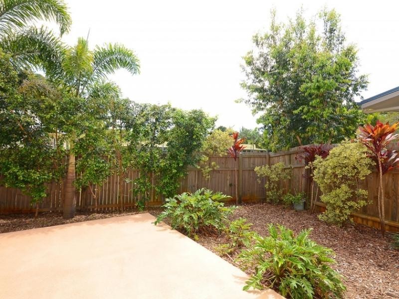 71 Elizabeth st, Urangan QLD 4655