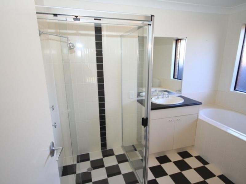 7 Rix Drive, Upper Coomera QLD 4209