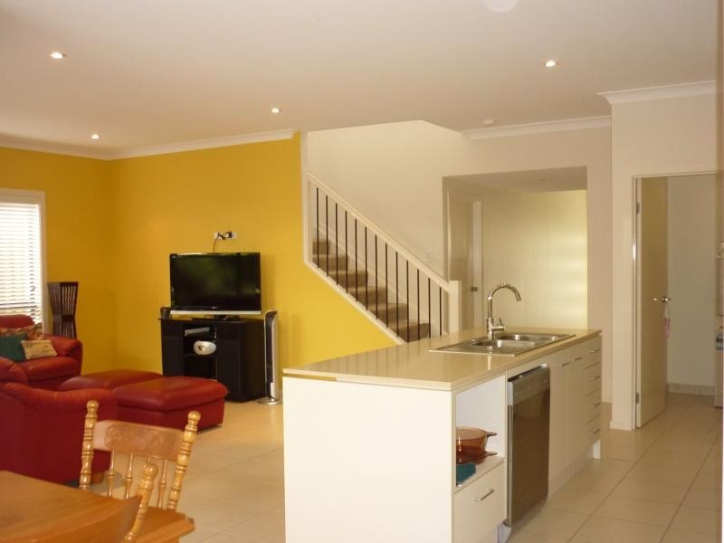 16 Surbiton Court, Carindale QLD 4152