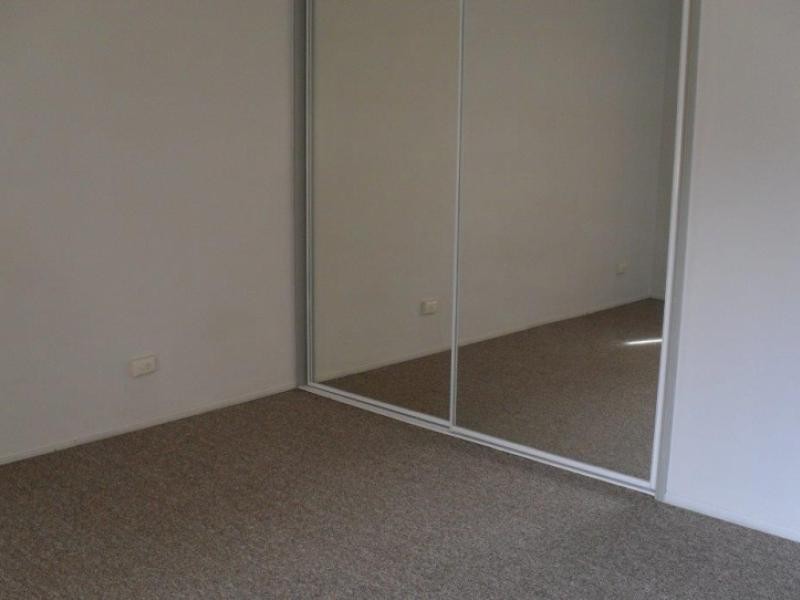 60 Whitby, Southport QLD 4215
