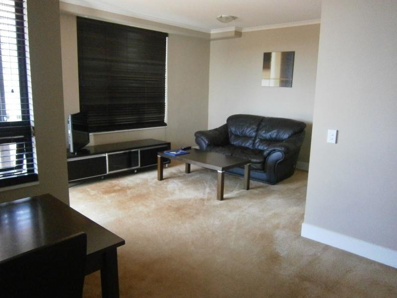 32 Surf Parade, Broadbeach QLD 4218