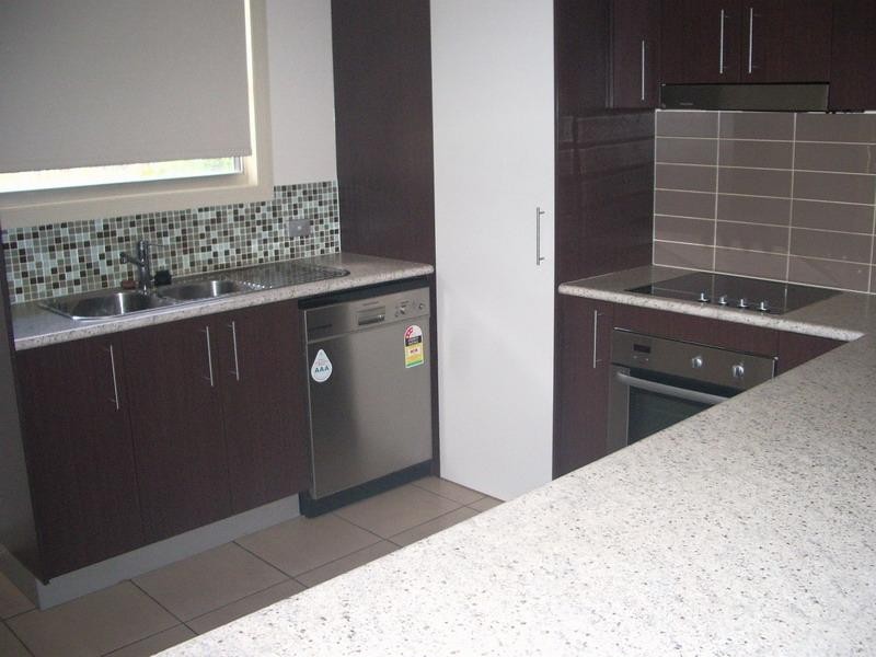 230 Pulgul St, Urangan QLD 4655