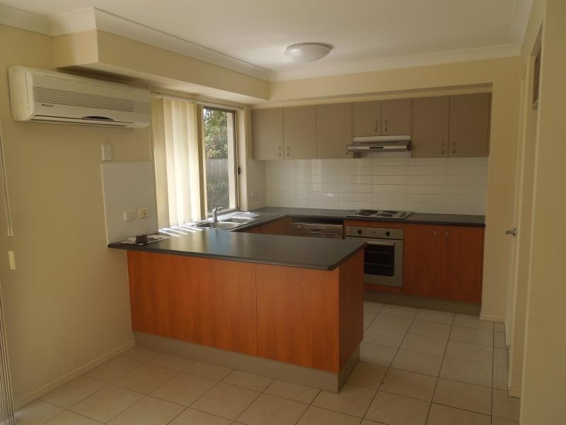 19 Johnston Street, Carina QLD 4152