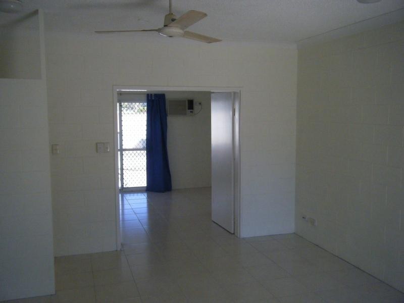 9 Maytown Close, Manoora QLD 4870
