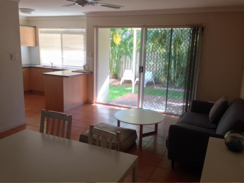74 Universal Street, Pacific Pines QLD 4211