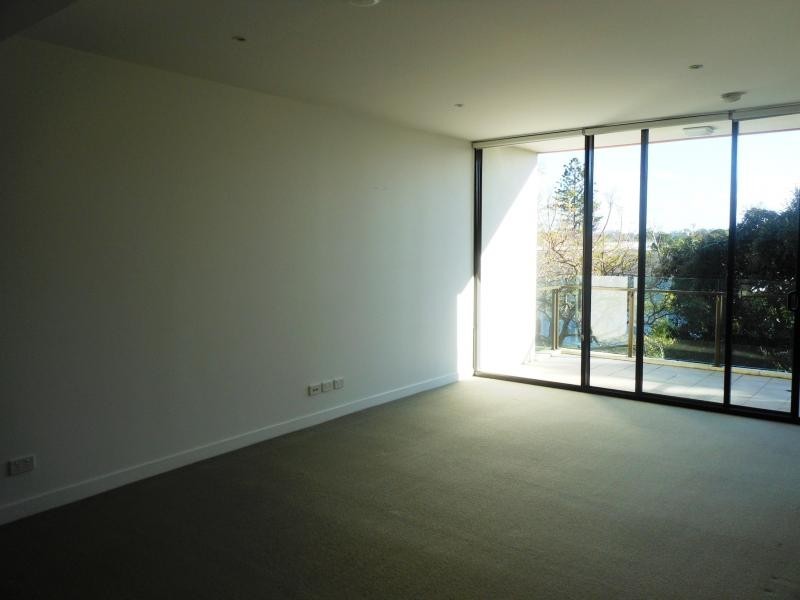 10 Pidgeon Close, West End QLD 4101