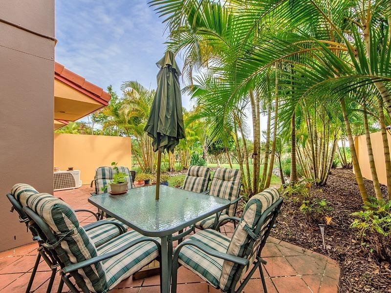 8 Woody Views Way, Robina QLD 4226