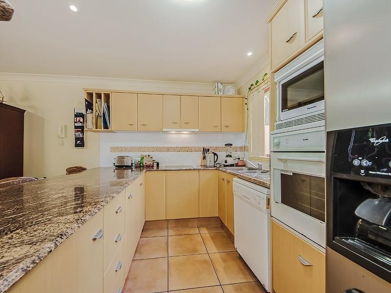 8 Woody Views Way, Robina QLD 4226