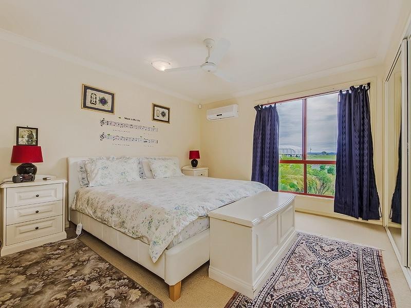 8 Woody Views Way, Robina QLD 4226