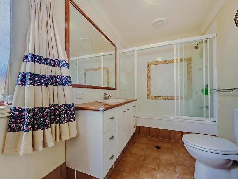 8 Woody Views Way, Robina QLD 4226