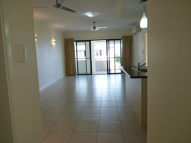 6-24 Henry Street, West End QLD 4810