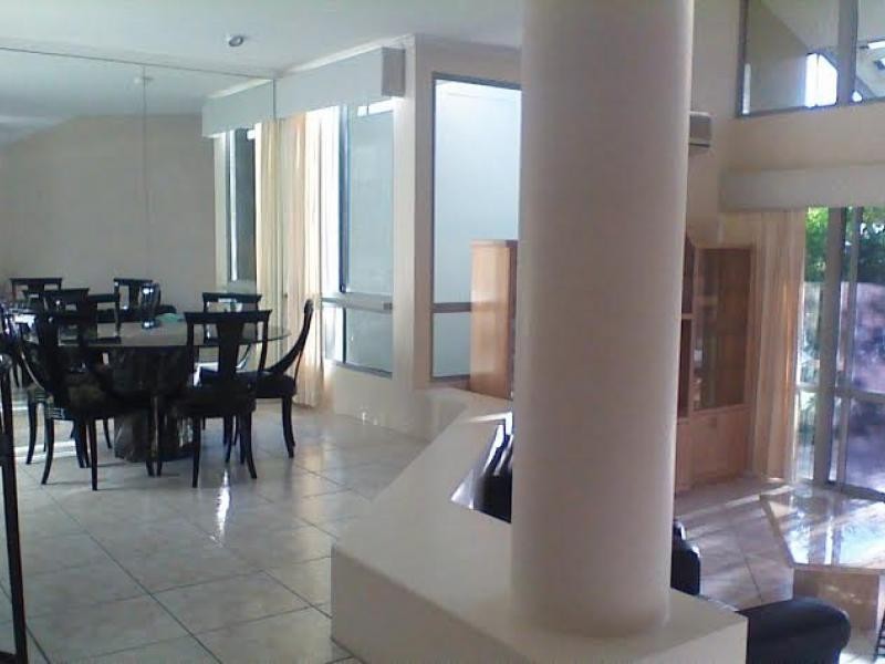 125 Santa Cruz Blvd, Clear Island Waters QLD 4226