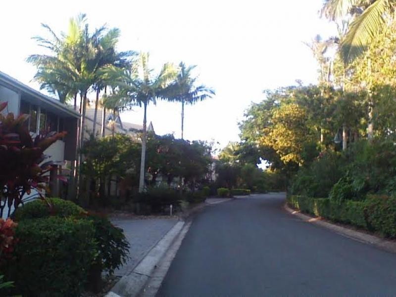125 Santa Cruz Blvd, Clear Island Waters QLD 4226