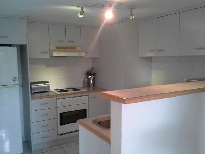 10 Adrian Place, Wishart QLD 4122