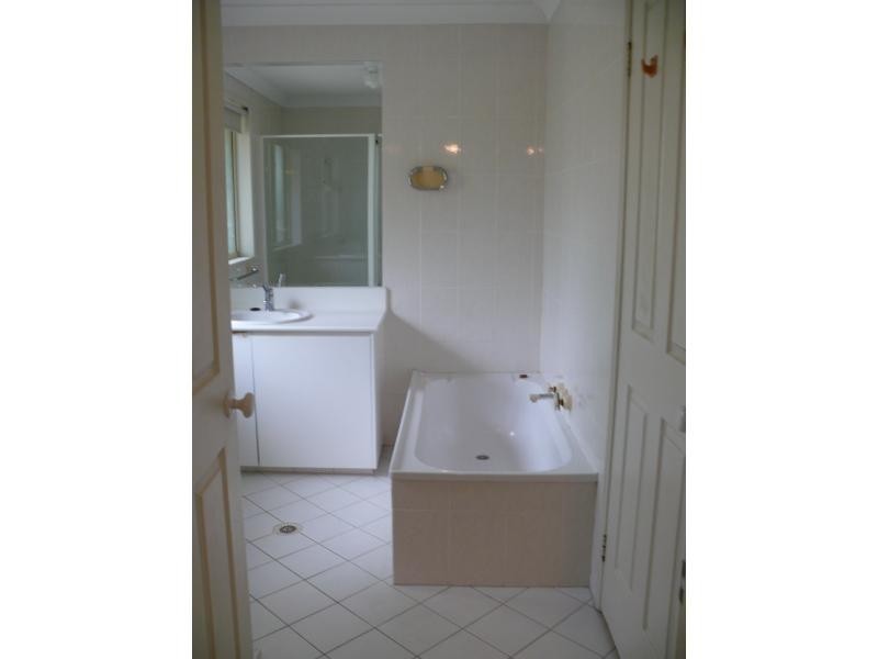 38 Murev Way, Carrara QLD 4211