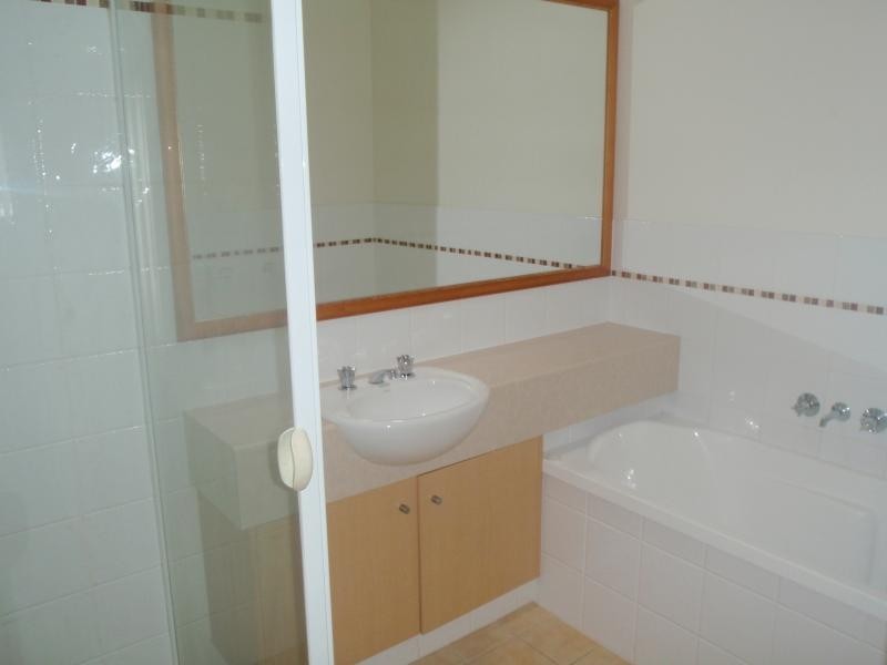 64 Gilston Road, Nerang QLD 4211