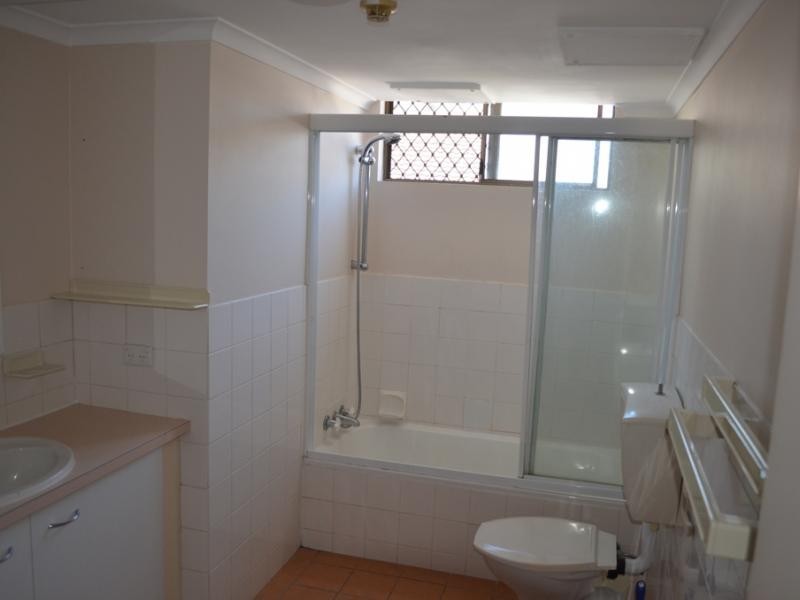 38 Enderley Ave, Surfers Paradise QLD 4217