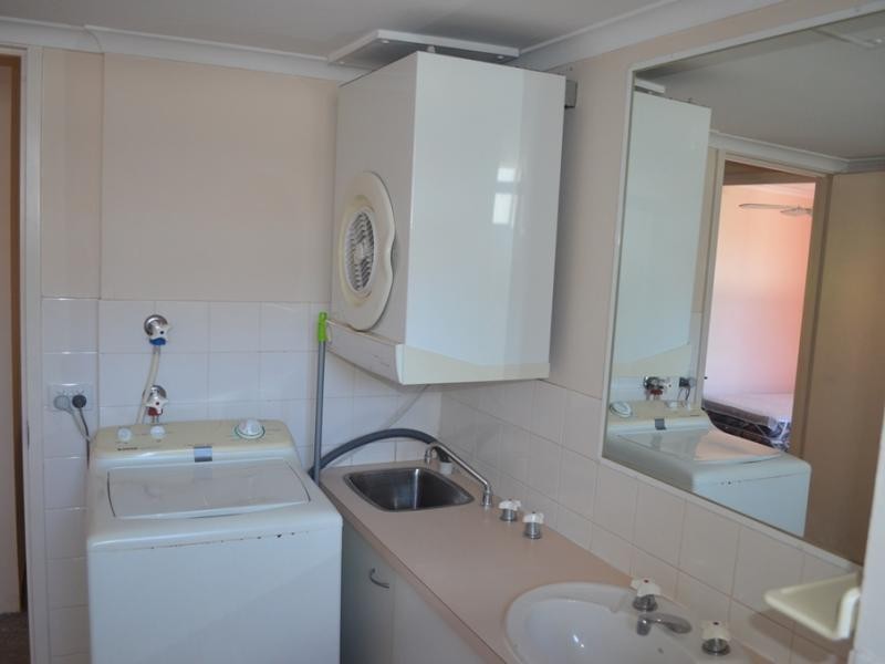 38 Enderley Ave, Surfers Paradise QLD 4217