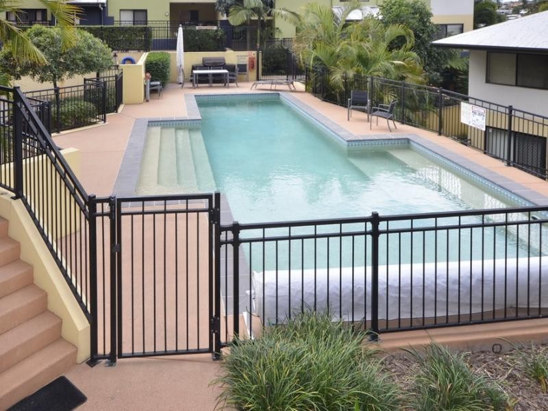 70 Norman Crescent, Norman Park QLD 4170