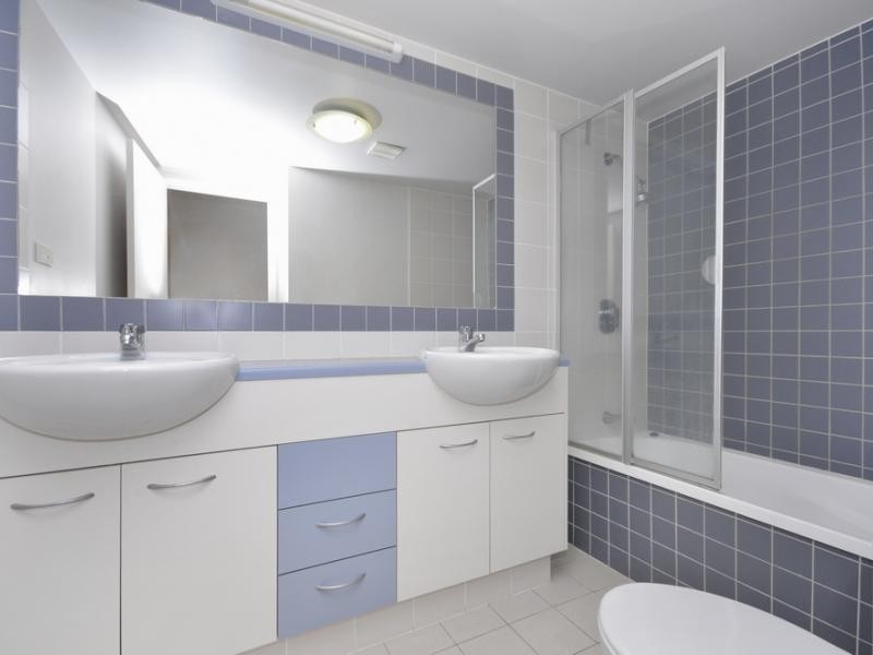 70 Norman Crescent, Norman Park QLD 4170