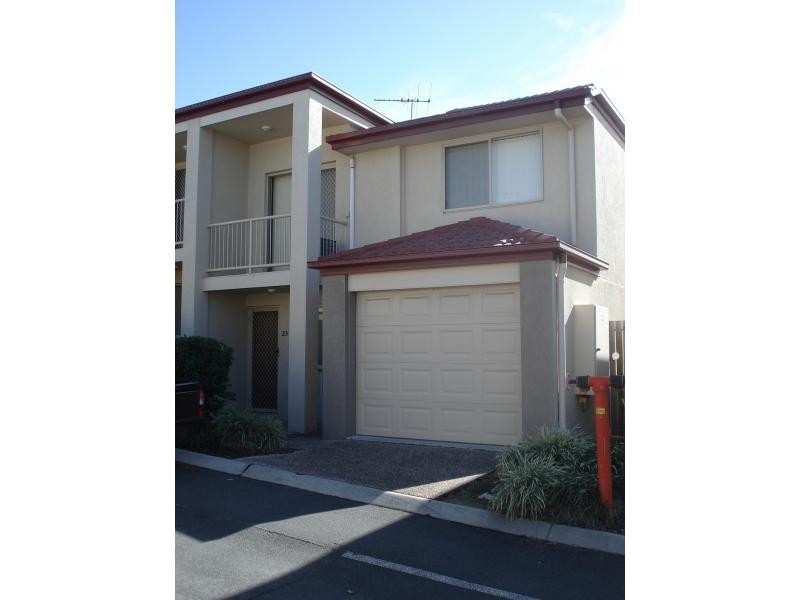 23 Johnston Street, Carina QLD 4152