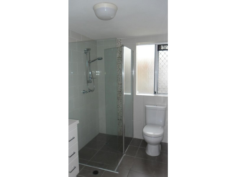 5 Lloyd Street, Southport QLD 4215