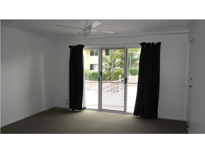 5 Lloyd Street, Southport QLD 4215