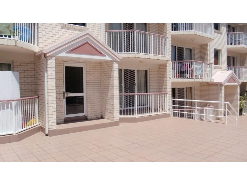 5 Lloyd Street, Southport QLD 4215