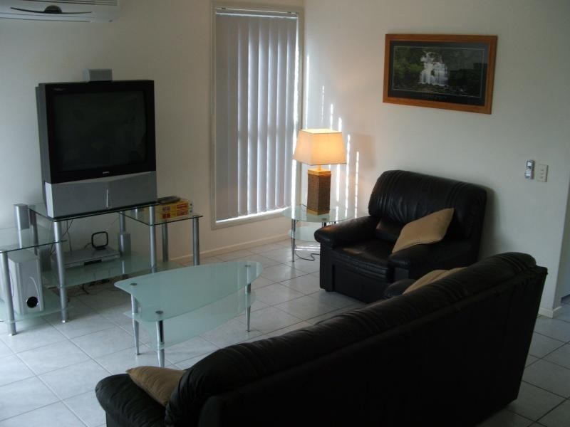 77 Nursery Ave, Runcorn QLD 4113