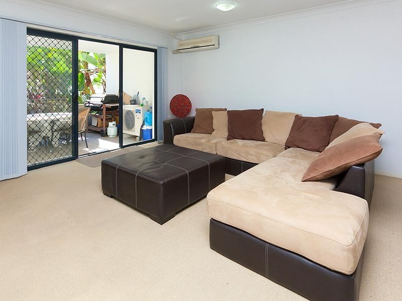 52 NEWSTEAD TERRACE, Newstead QLD 4006