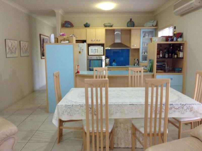 2 Grand Parade, Kawana Island QLD 4575