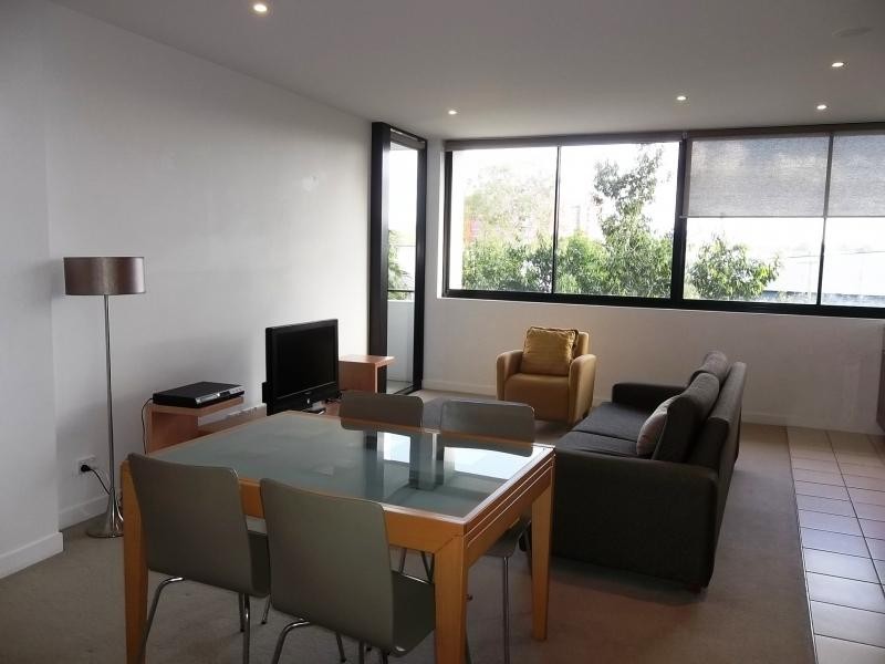 10 Pidgeon Close, West End QLD 4101