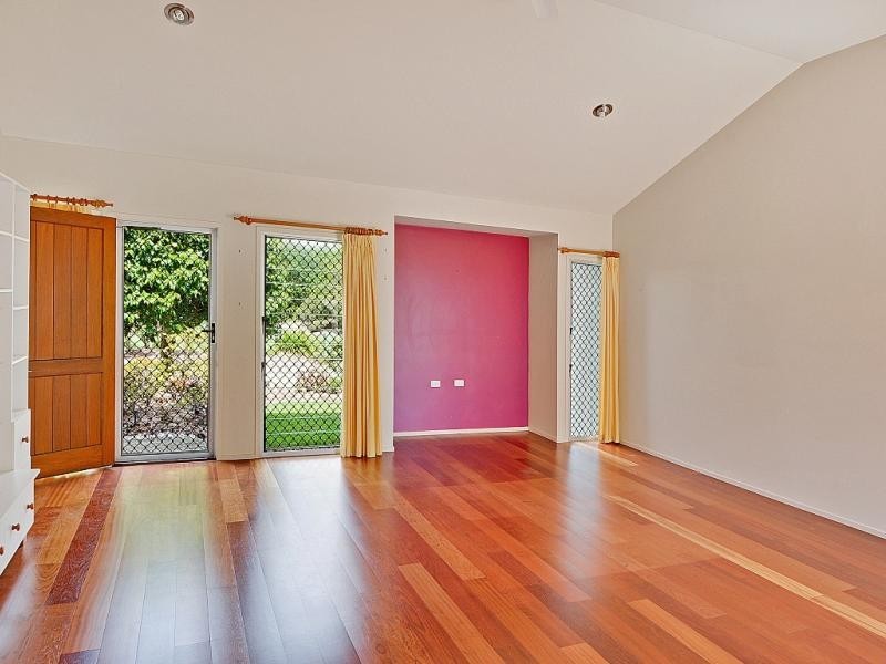 2 Grand Parade, Kawana Island QLD 4575