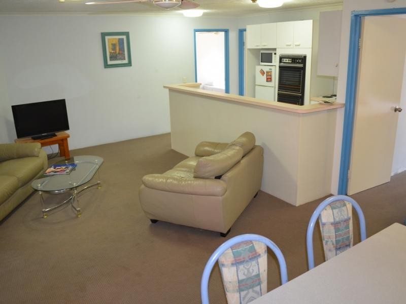 38 Enderley Ave, Surfers Paradise QLD 4217