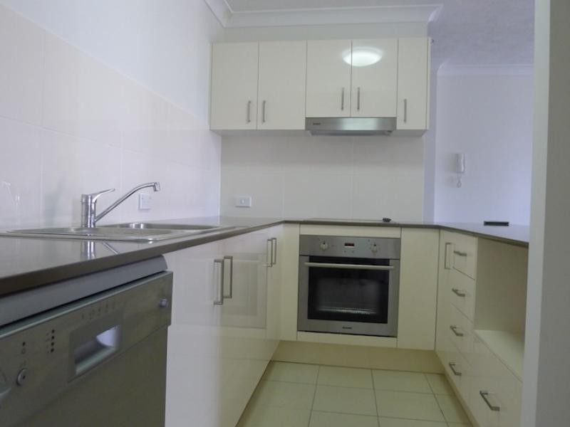 35 Hamilton Road, Moorooka QLD 4105