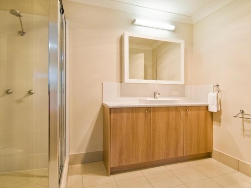 1 Ibis Boulevard, Eli Waters QLD 4655