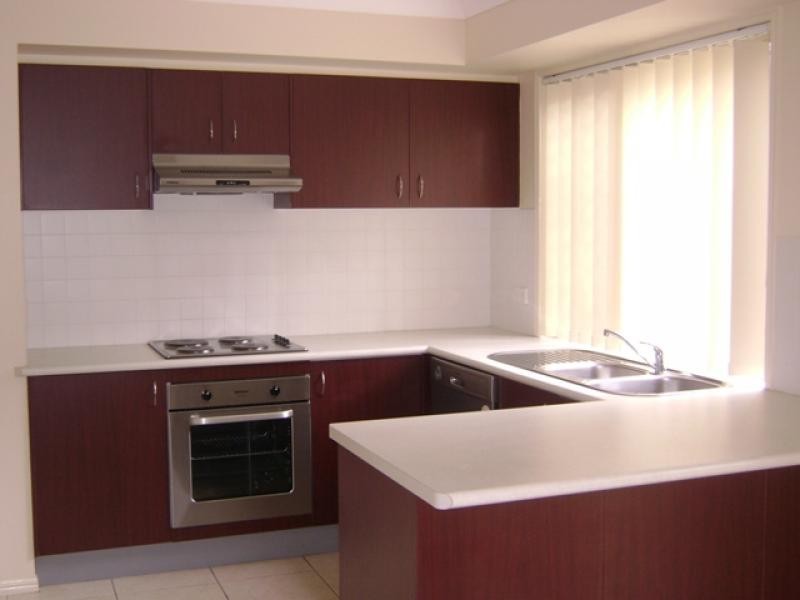 28 Johnston Street, Carina QLD 4152