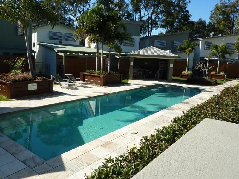 28 CASTELLO CIRCUIT, Varsity Lakes QLD 4227