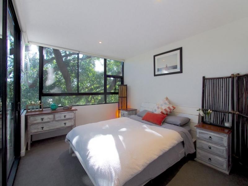 10 Pidgeon Cl., West End QLD 4101